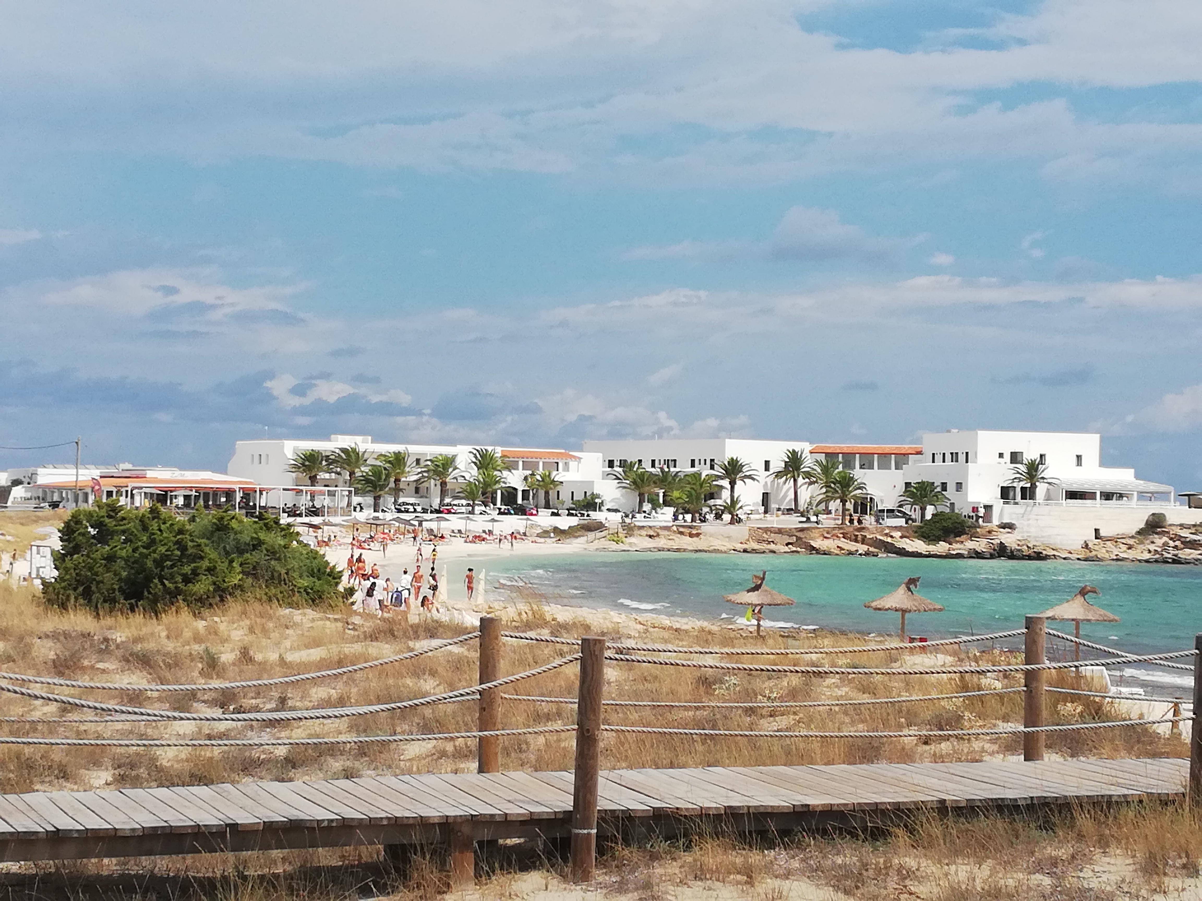 Hotel Roca Bella Es Pujols Exteriér fotografie